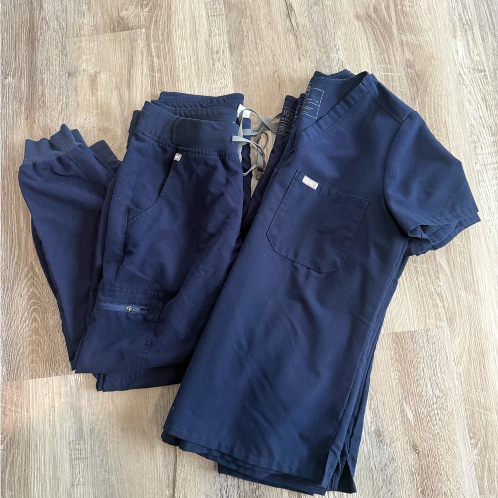 Navy Blue Figs Scrub Set